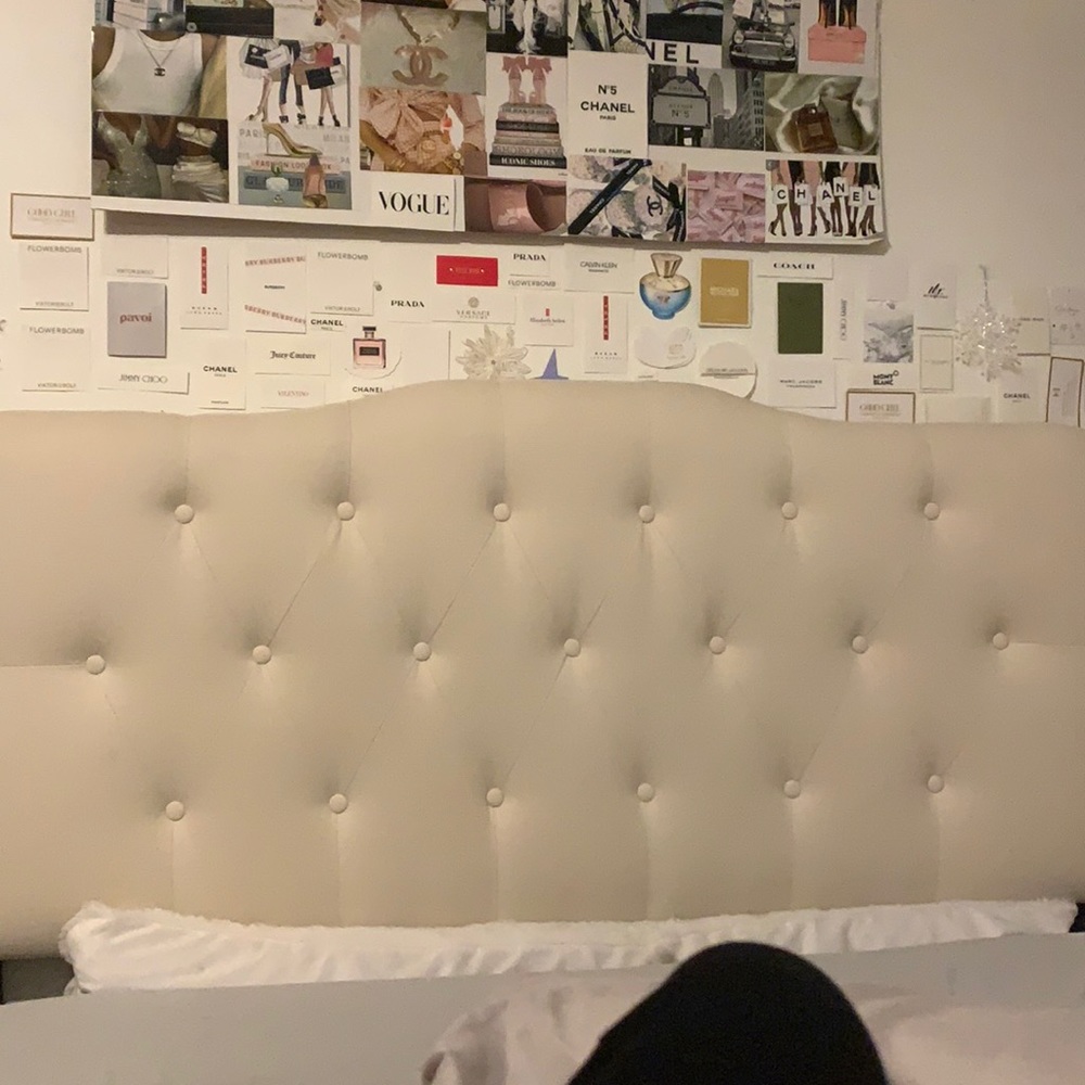 i accidentally orderd 2, used very lightly, price is negotiable